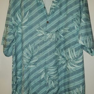Large Tommy Bahama 100% Silk Short Sleeve Shirt
